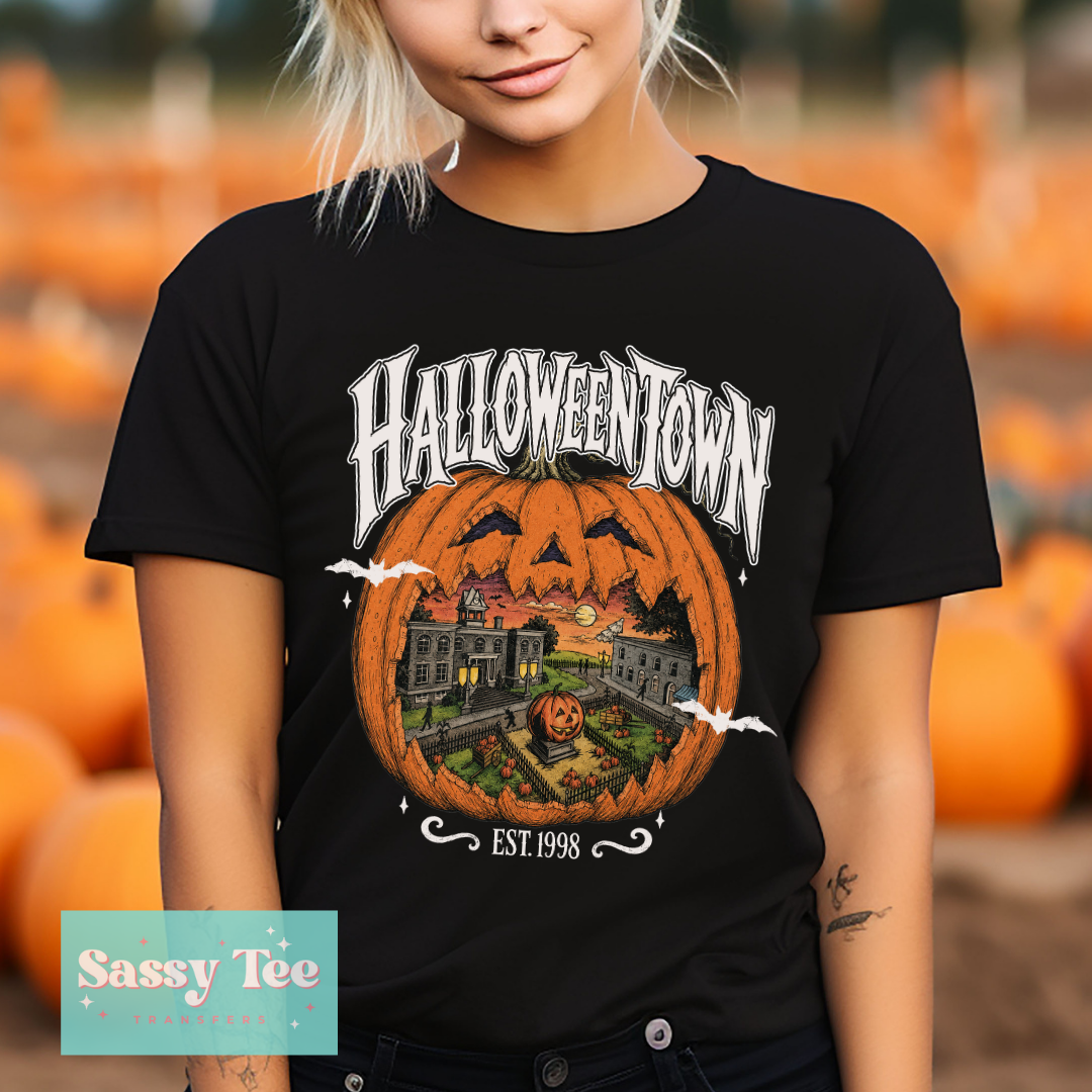 HALLOWEEN PUMPKIN TOWN **Preorder/Restock Ships in 5-10 biz days**