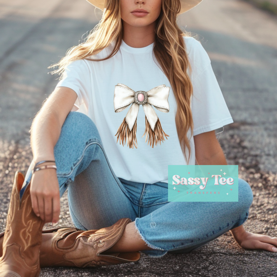 WESTERN WHITE BOW COQUETTE