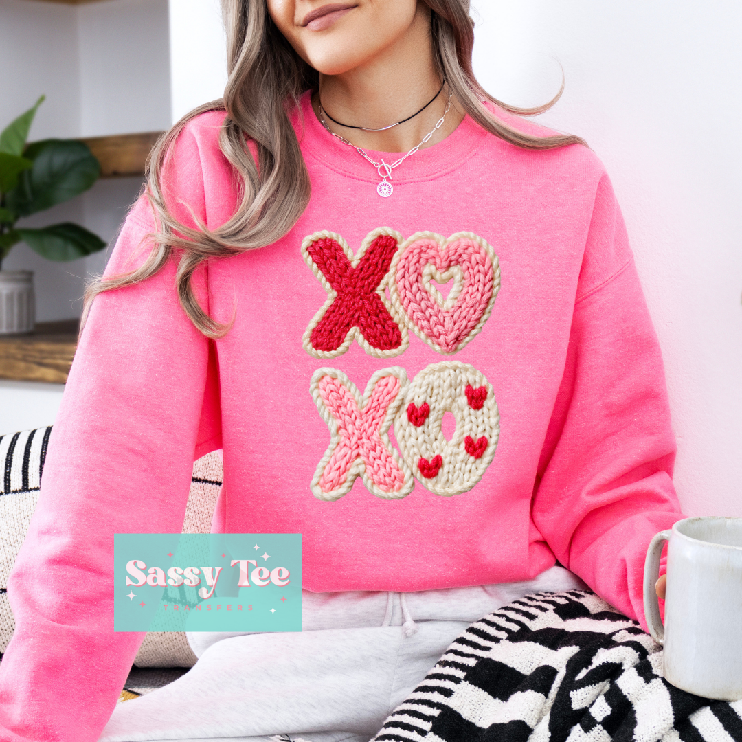 XOXO FAUX YARN HEART **Preorder/Restock Ships in 5-10 biz days**