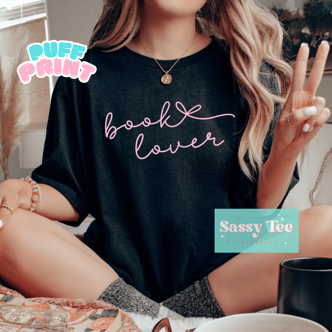 BOOK LOVER PINK HEART SCRIPT - PUFF