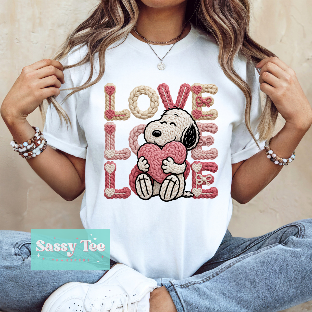 LOVE SNOOPY FAUX YARN **Preorder/Restock Ships in 5-10 biz days**