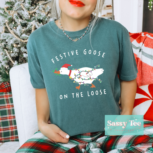 FESTIVE GOOSE ON LOOSE **Preorder/Restock Ships in 5-10 biz days**