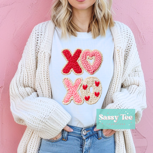 XOXO FAUX YARN HEART **Preorder/Restock Ships in 5-10 biz days**