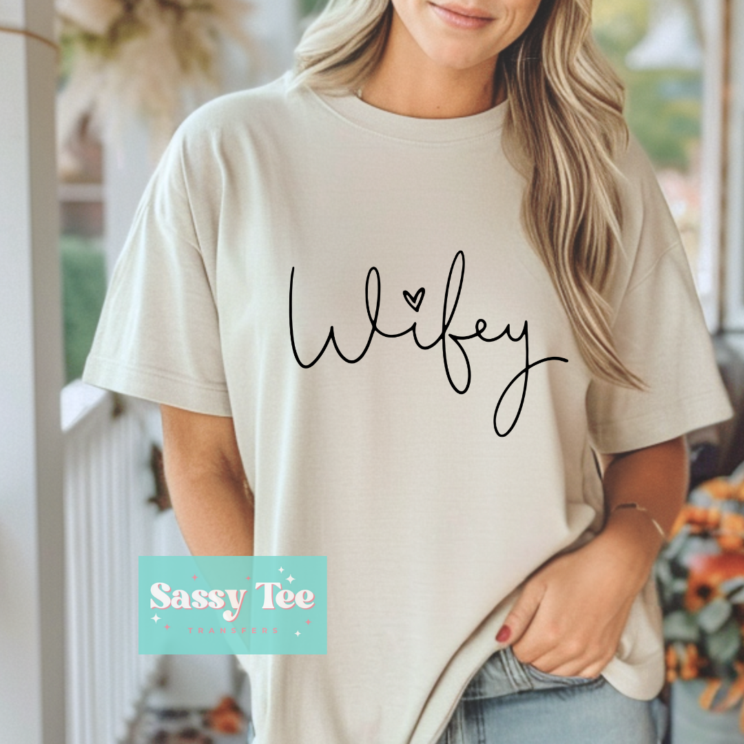 WIFEY HEART CURSIVE