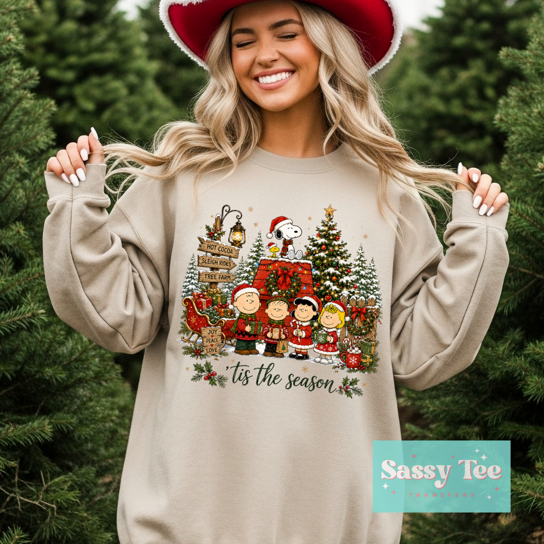 TIS THE SEASON SNOOP FRIEND DOGHOUSE CHRISTMAS **Preorder/Restock Ships in 5-10 biz days**