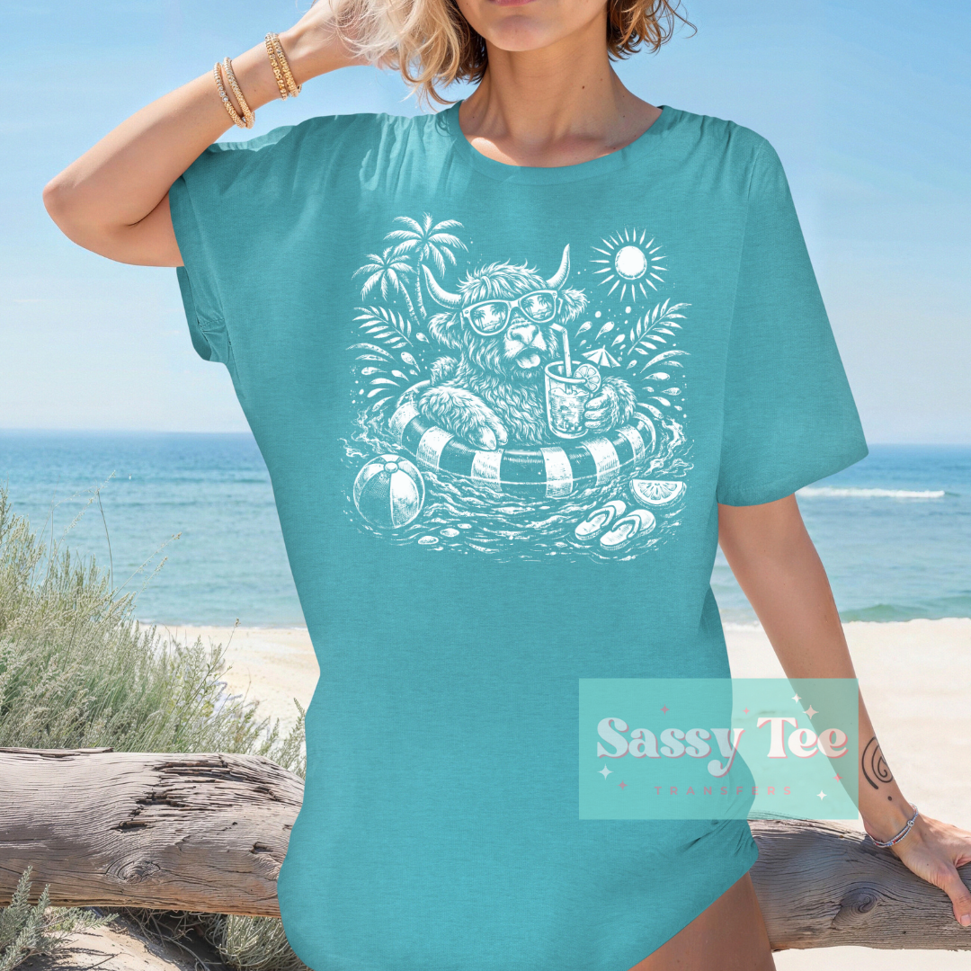 HIGHLAND COW SUMMER FUN WHITE **Preorder/Restock Ships in 5-10 biz days**